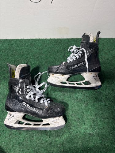 Senior Bauer Vapor Hyperlite 2 Hockey Skates 7 (Used)
