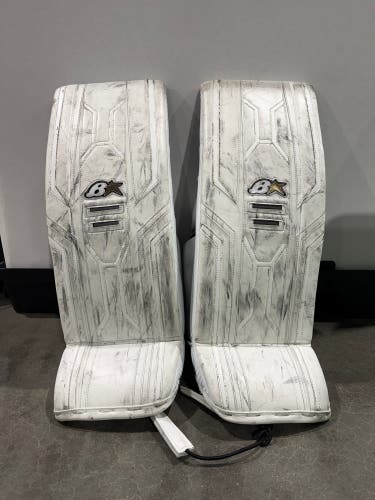 White 29" Junior Brian's Optik X3 Goalie Leg Pads (Used)
