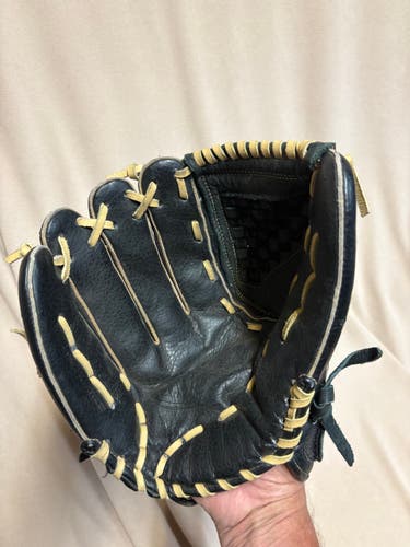 LH Louisville Slugger Genesis 1884 Baseball Glove 12.5" (Used)