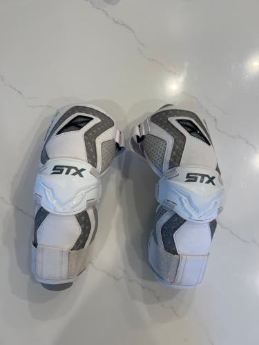 Medium Adult STX Cell VI Arm Pads (Used)