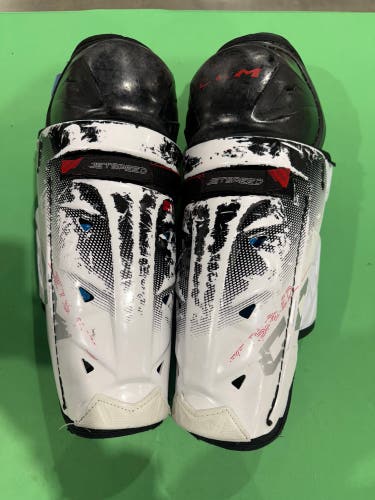 Junior CCM JetSpeed Shin Pads 13"