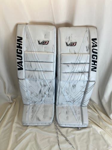 32" Vaughn VX1 Pro Carbon Goalie Leg Pads (Used)