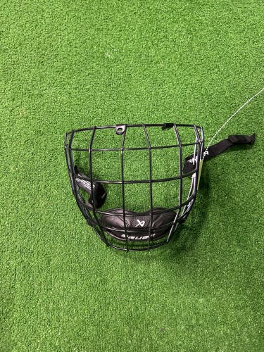 Senior Small Bauer True Vision Full Cage (Used)