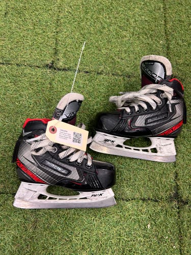 Youth Bauer Vapor X2.7 Hockey Goalie Skates Regular Width 10.5 (Used)