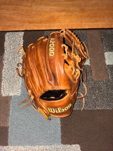 Wilson A2000 RH Infield Baseball Glove 11.5" (Used)