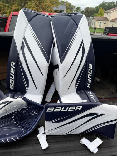 30" 2024 Bauer Vapor X5 Pro Regular Goalie Full Set (Used)