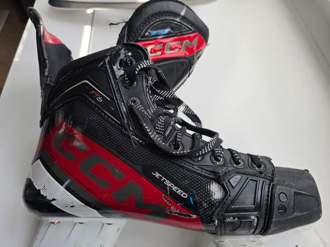 CCM Hockey Skates Regular FT6 Width 8 (Used)
