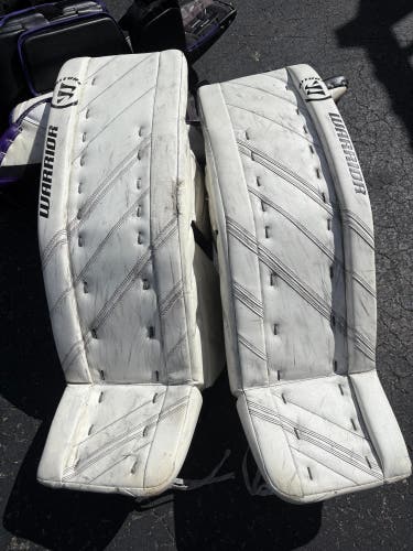 35" Warrior Ritual G4 Pro Goalie Leg Pads (Used)