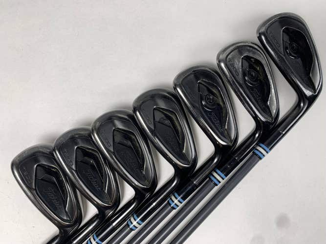 Titleist T200 Black Iron Set 5-PW+GW Fujikura Pro 75i Regular RH Midsize Grips