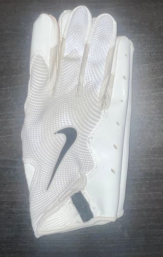White/Black XL Adult Nike Vapor jet 8.0 Gloves (NFL Used)
