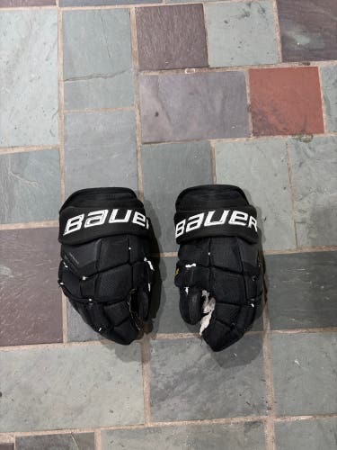 Bauer Supreme Ultrasonic Gloves 14" (Used)