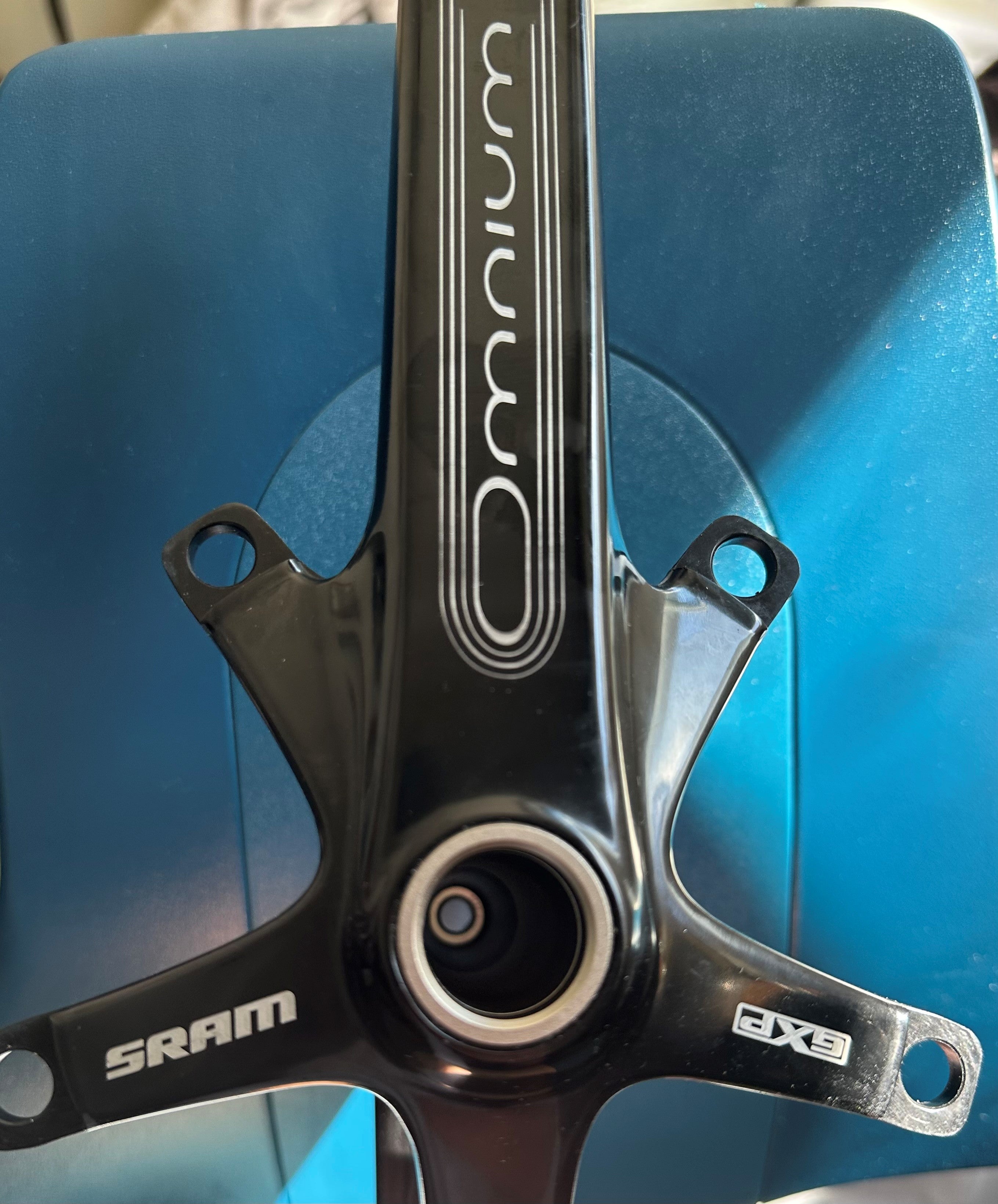 SRAM - Omnium Crankset w/ GXP Bottom Bracket (Black