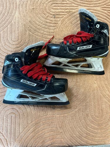 Intermediate Bauer Supreme S190 Hockey Goalie Skates Regular Width Size 4.5 (Used)