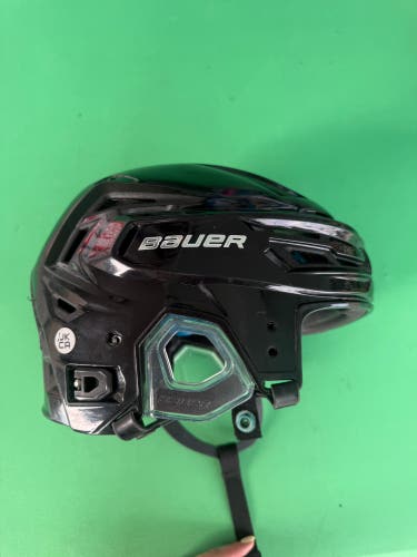 Medium Bauer Re-Akt 150 Helmet (Used)