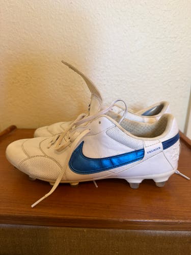 White Men's Size M 10.0 (W 11.0) Nike Premier 3 Molded Cleats Cleats (Used)