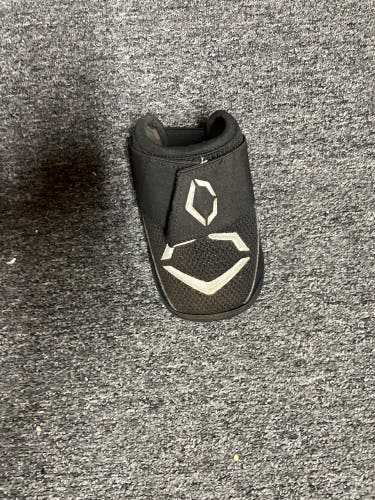 Black Senior EvoShield Elbow Guard Elbow Protection (Used)