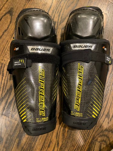 Junior Bauer Supreme 1S 11" Shin Pads (Used)