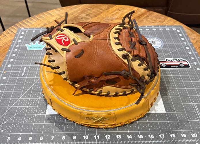 Rawlings Gold Glove Elite RH Catcher's Baseball Glove 32.5" (Used)