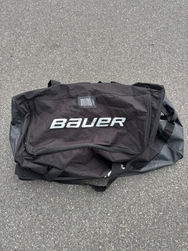 Bauer Wheeled Bag
