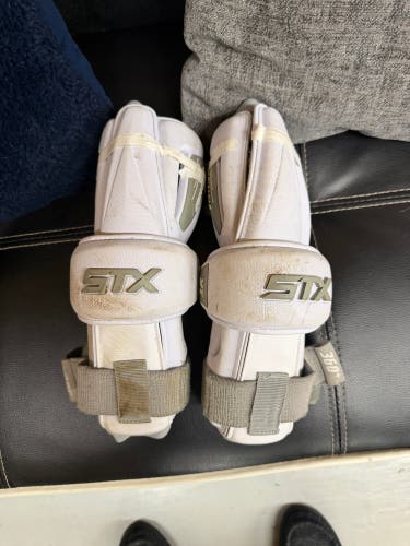Large Adult STX Stallion 1k Arm Pads (Used)