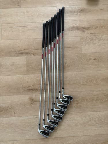 Men's Cobra RADSpeed Right Handed Iron Set Regular Flex (8 Clubs) #4 - #9, PW, GW 37" (Used)