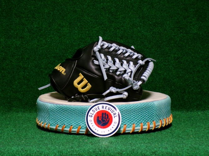 Infield RH Wilson A2000 Baseball Glove 11.5" (Used)