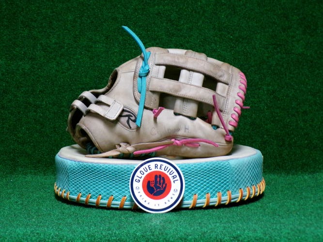 Rawlings RH Outfield Heart of The Hide Softball Glove 12.75" (Used)