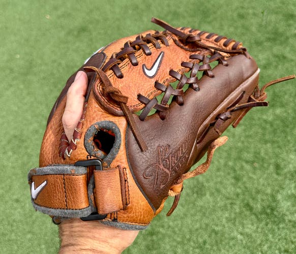 Outfield Nike Air show elite Baseball Glove 12.75" (Used)