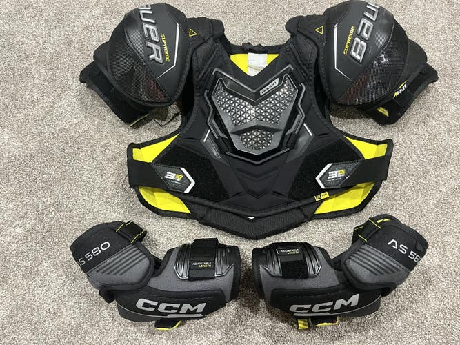 Bauer 3S Pro Chest and Shoulder Protector and CCM Tacks AS 580 Arm Guards Size Junior Medium(Used)