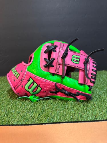 ***Super Rare Dick’s Exclusive***2024 Wilson A2000 “Watermelon”RH Infield Baseball Glove 11.5" Used