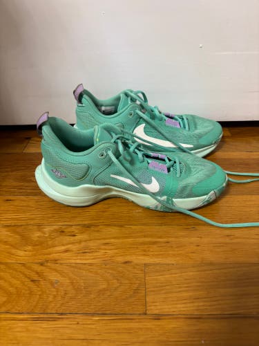 Women's 6Y (Big Kids / Youth) Nike Giannis Immortality 2 Shoes (Used)