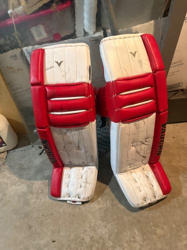 36" Vaughn Velocity V6 Goalie Leg Pads (Used)