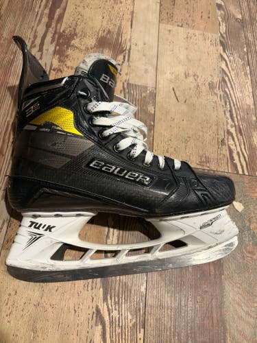 Bauer Supreme 3S Pro Hockey Skates Regular Width 8.5 (Used)