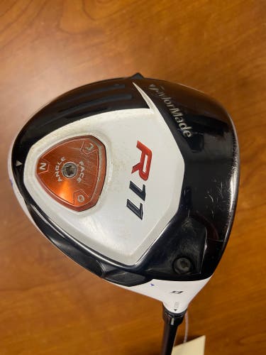 Men's TaylorMade R11 Driver Right Handed Stiff Flex 9 Loft (Used)