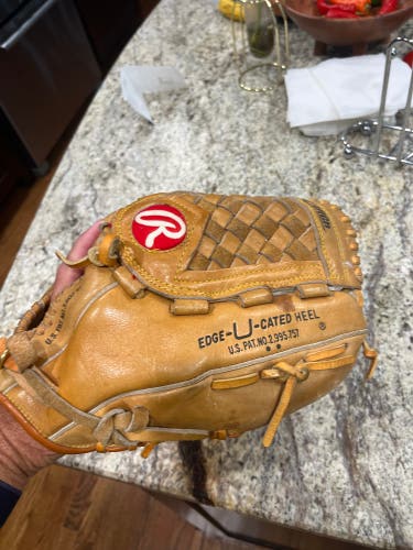 Rawlings RH Baseball Glove 12" (Used)
