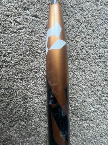 2022 DeMarini Zoa Composite USSSA Certified Bat (-8) 22 oz 30" (Used)