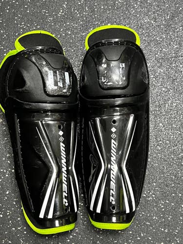 Used WinnWell NXT Youth Shin Guards Black And Neon Green 13 1/2" 11849-S000044819