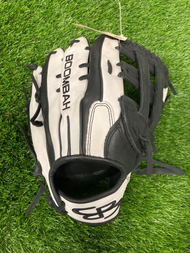 Black Boombah RH Outfield Baseball Glove 12.5" (Used)