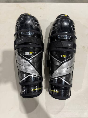 Intermediate Bauer 3S Pro Shin Pads 13" (Used)