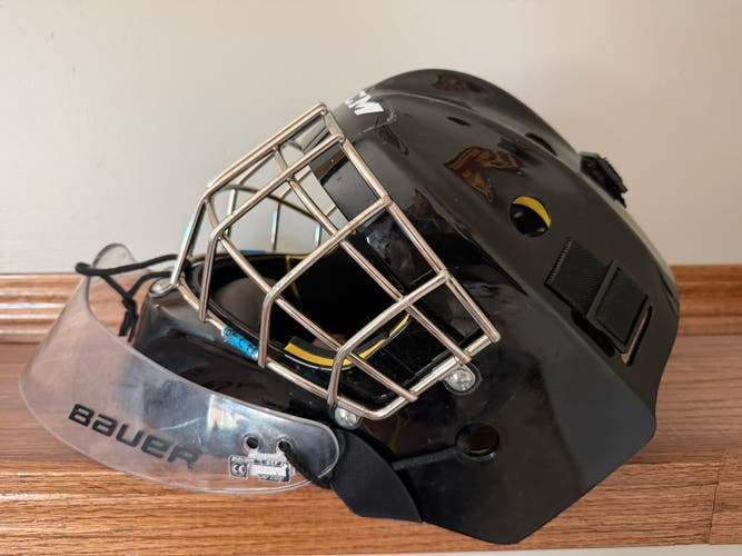 Youth CCM Axis 1.5 Goalie Mask (Used)