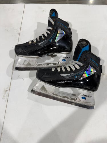 Junior True TF7 Hockey Goalie Skates Size 4.5 (Used)