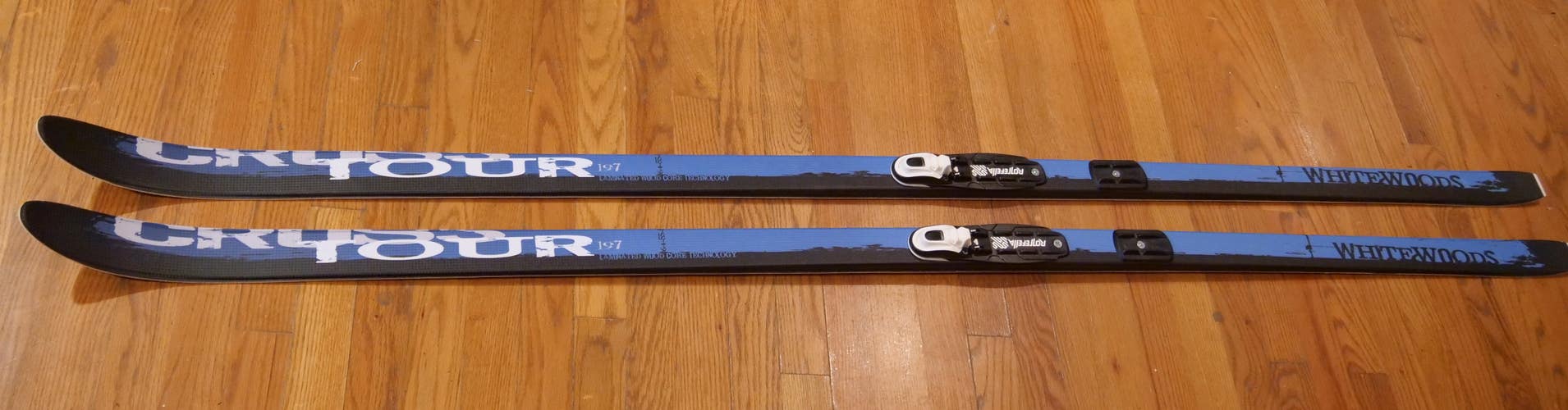 Classic Unisex Whitewood Cross Tour Cross Country Skis With NNN Bindings (Used)  197