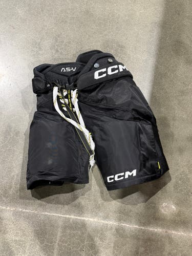 Junior Medium CCM Tacks AS-V Hockey Pants (Used)