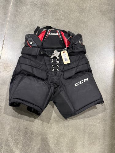 Black Senior Small / Medium CCM 1.5 Hockey Goalie Pants (Used)
