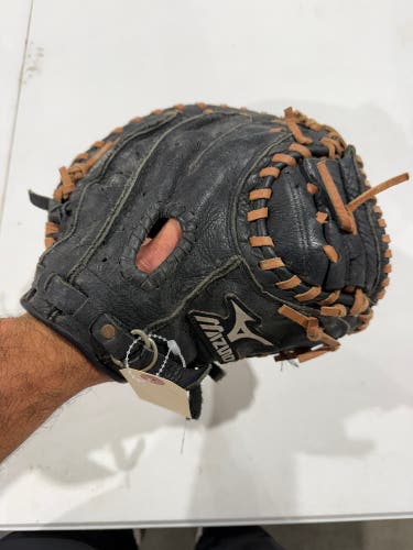 Mizuno PowerClose RH Catcher's Baseball Glove 32.5" (Used)