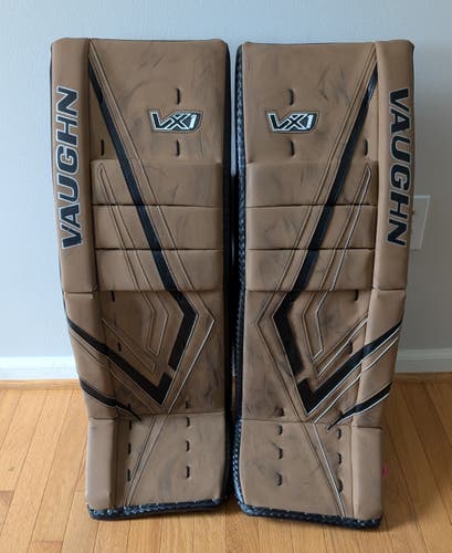 32 +2" Vaughn VX1 Goalie Leg Pads (Used)