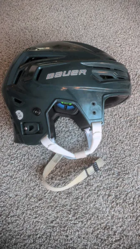 Medium Bauer Re-Akt 155 Helmet Pro Stock (Used)