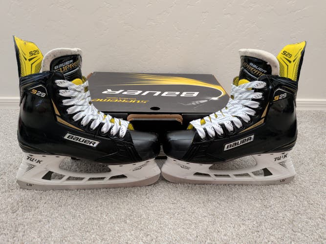 Bauer Supreme S29 Hockey Skates Regular Width 8 (Used)