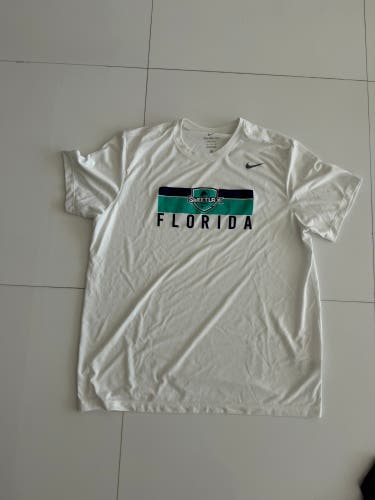 White XL Men's Nike Shirt (Used)