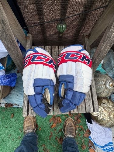Used CCM 14" HG4PC Gloves Nebraska State Gloves